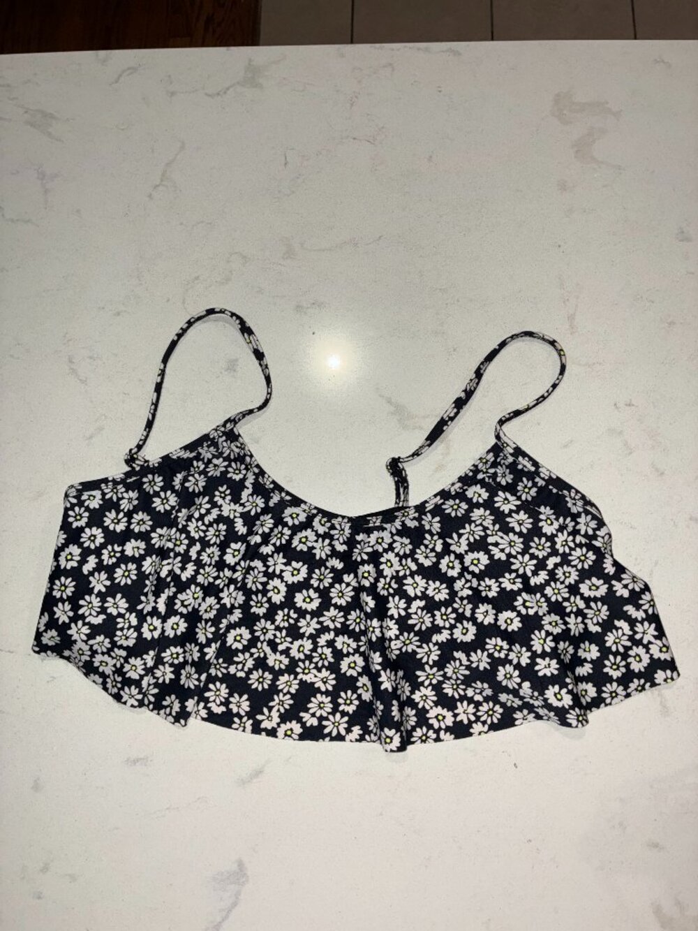 Forever 21 Women's Large Daisy Floral Ruffle Bikini Swim Top Black White Large